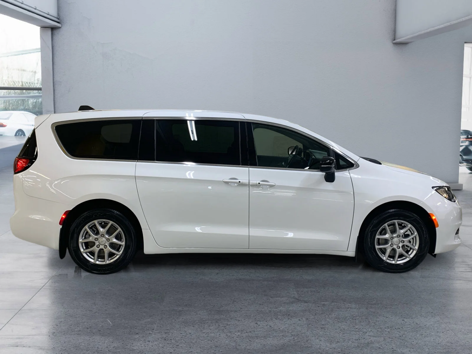 New 2027 Bright White Chrysler SXT image 6