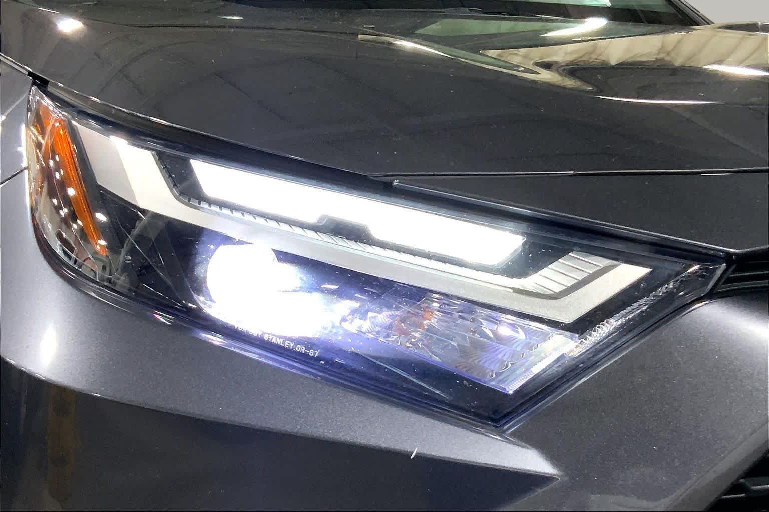 Used 2023 Magnetic Gray Metallic Toyota Hybrid XLE image 28