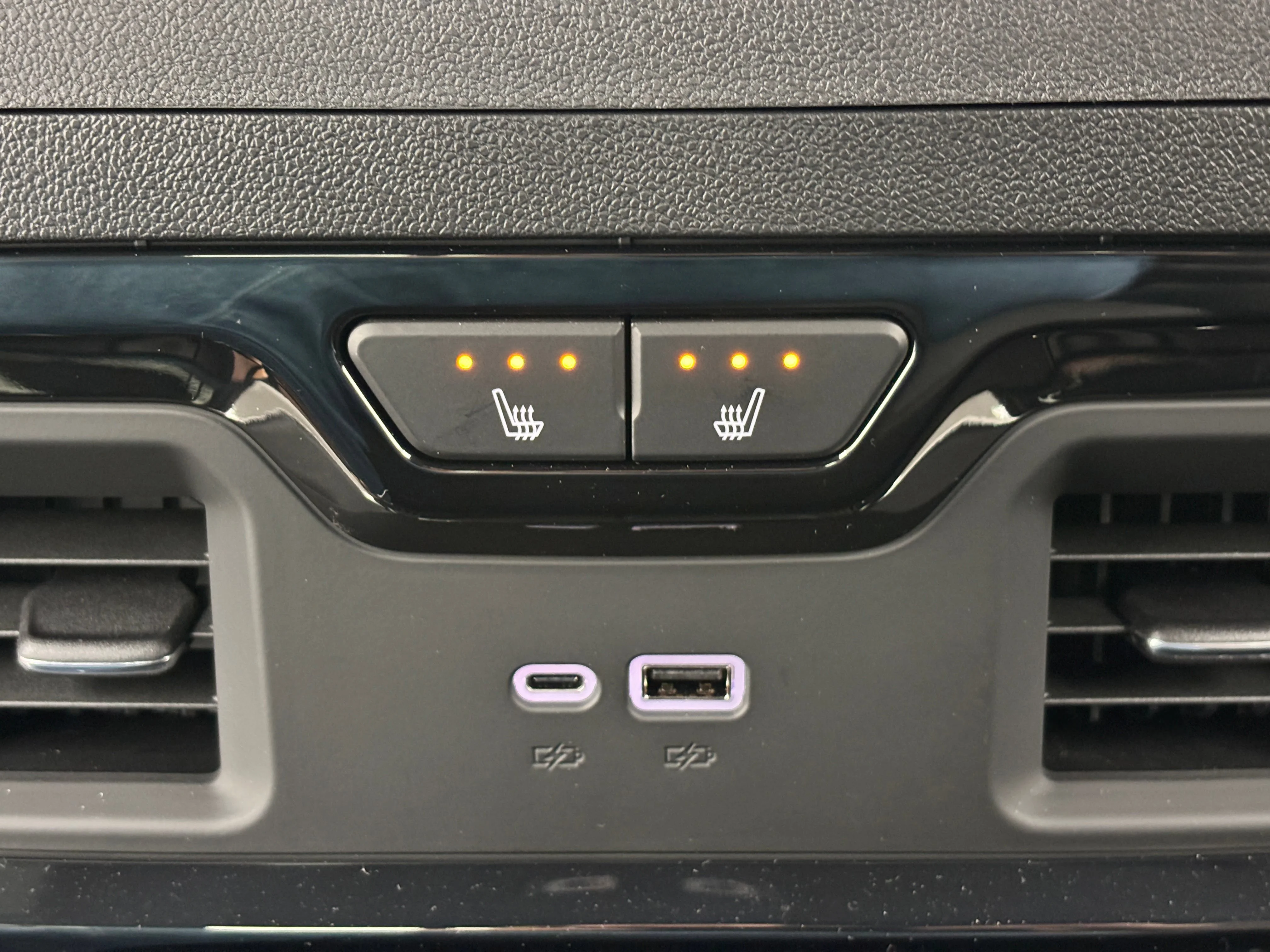 2026 GMC Sierra 2500HD AT4 - Photo 8