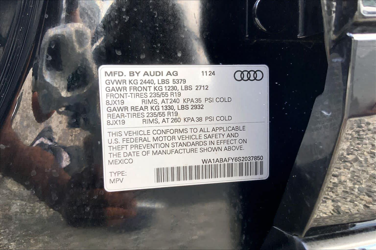 Used 2025 Brilliant Black Audi Premium image 36