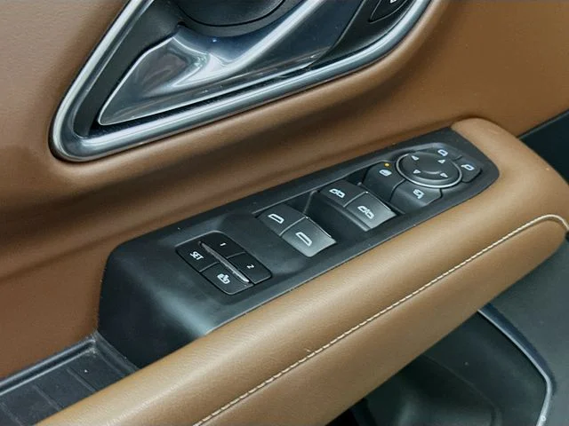 Certified Used 2023 Black Chevrolet High Country image 18