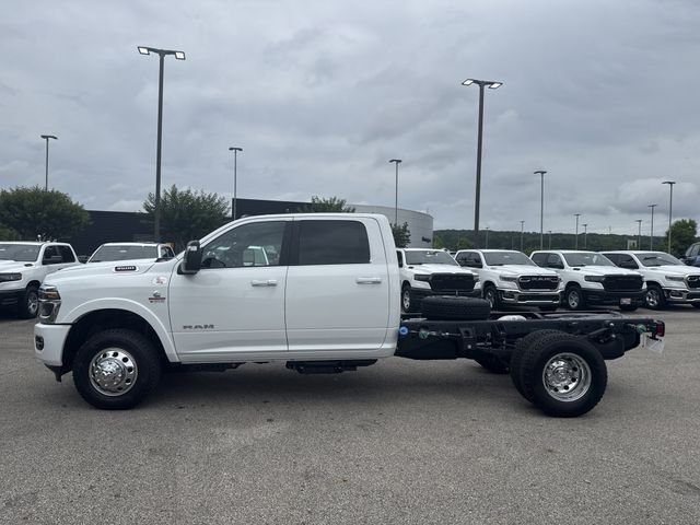 New 2026 White RAM Tradesman image 4