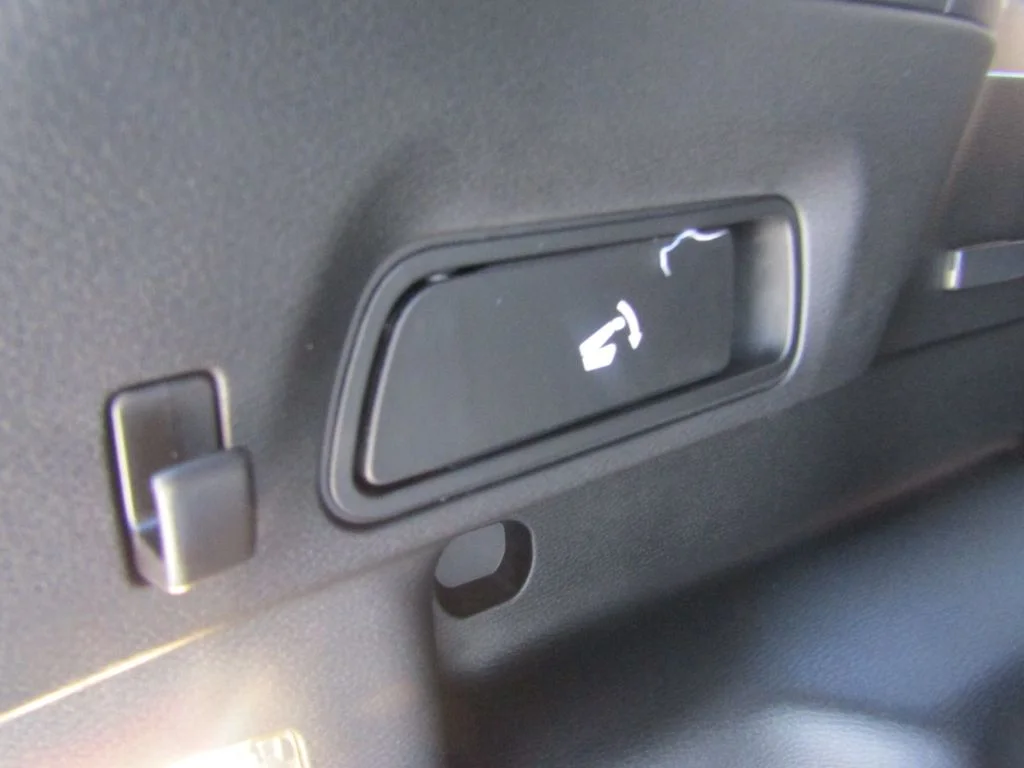 2025 Mitsubishi Outlander SEL - Photo 41