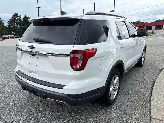 Used 2018 White Ford XLT image 8
