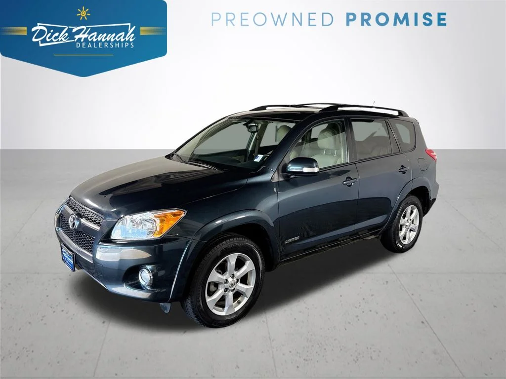 Used 2011 Green Toyota Limited image 1