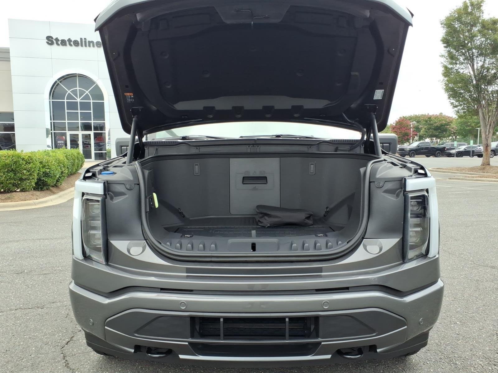 Used 2023 Carbonized Gray Metallic Ford XLT image 31