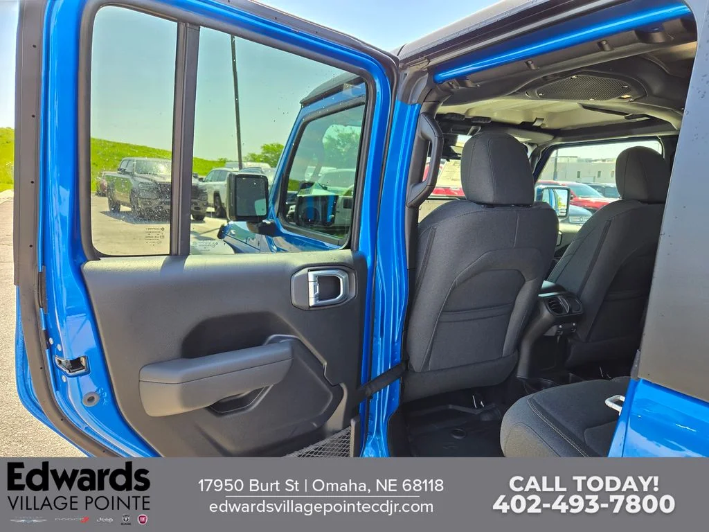New 2026 Hydro Blue Pearl-Coat Exterior Paint Jeep Sport S image 24
