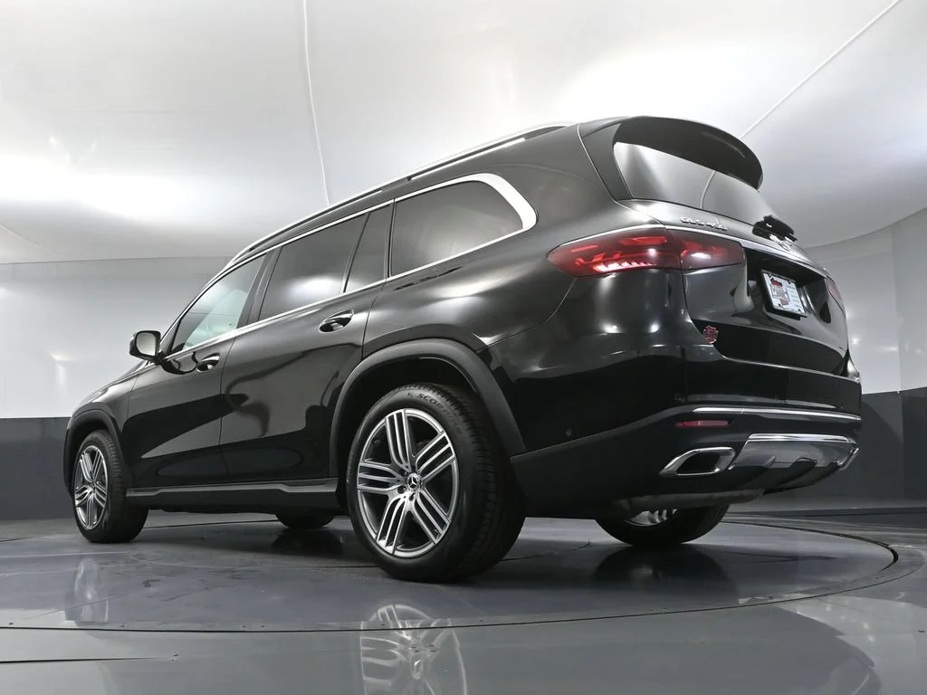 Used 2026 Black Mercedes-Benz GLS 450 image 52