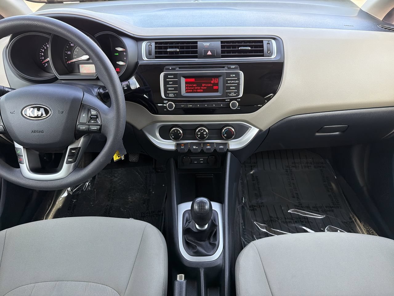 Used 2016 Bright Silver Metallic Kia LX image 14