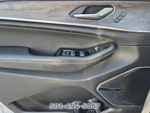 Used 2022 Silver Jeep Overland image 26