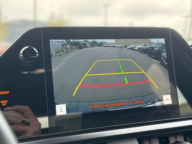 2024 Lexus UX Hybrid 250h - Photo 17