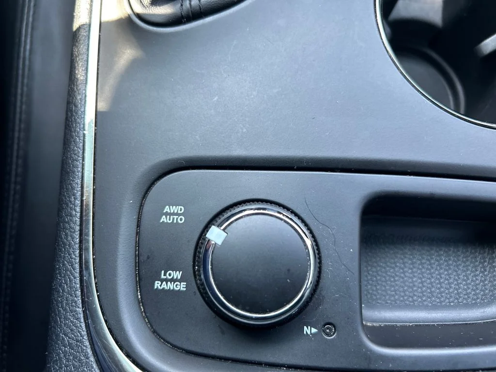 Certified Used 2019 White Dodge R/T image 33