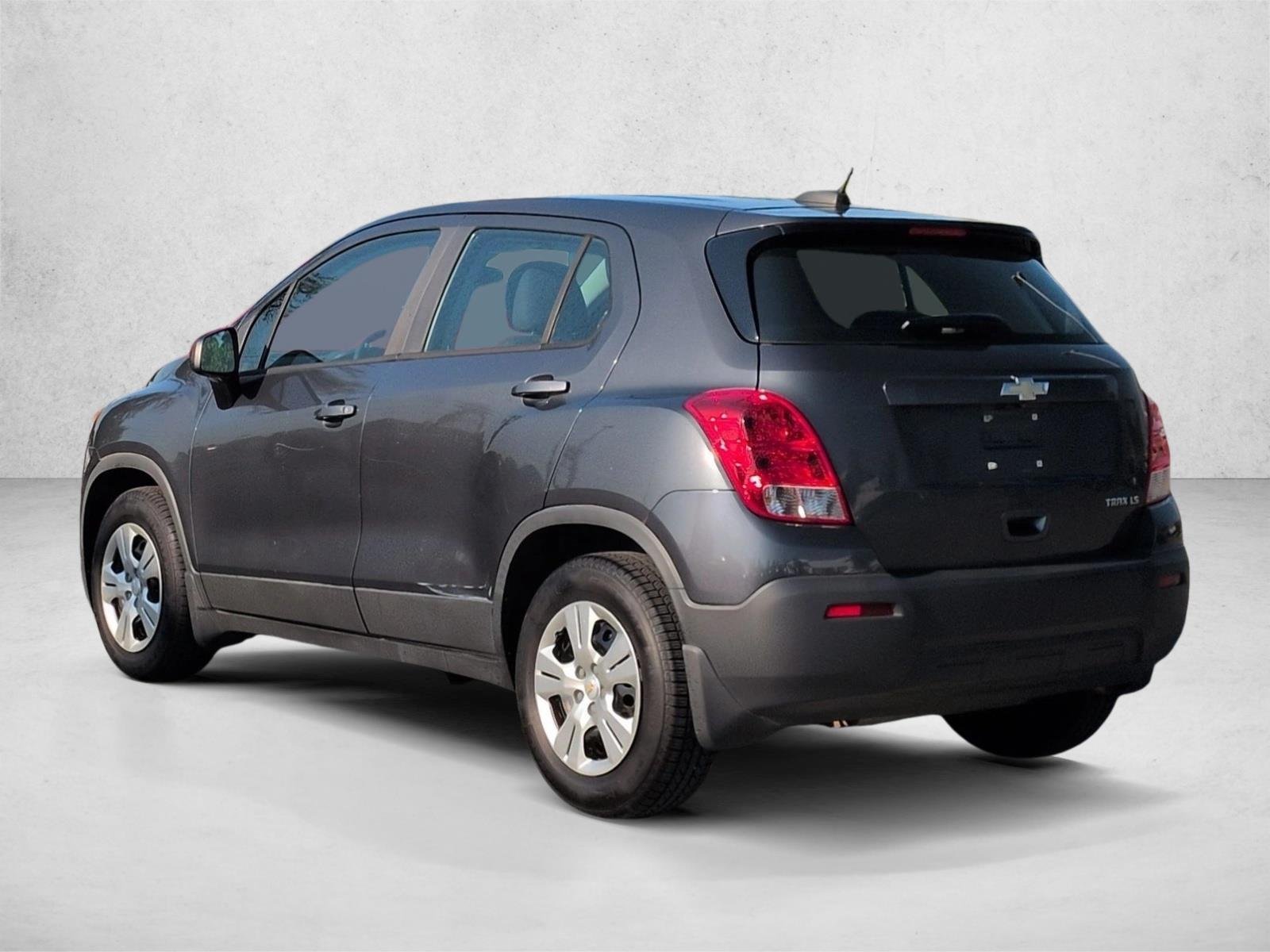 Used 2016 Cyber Gray Metallic Chevrolet LS image 8