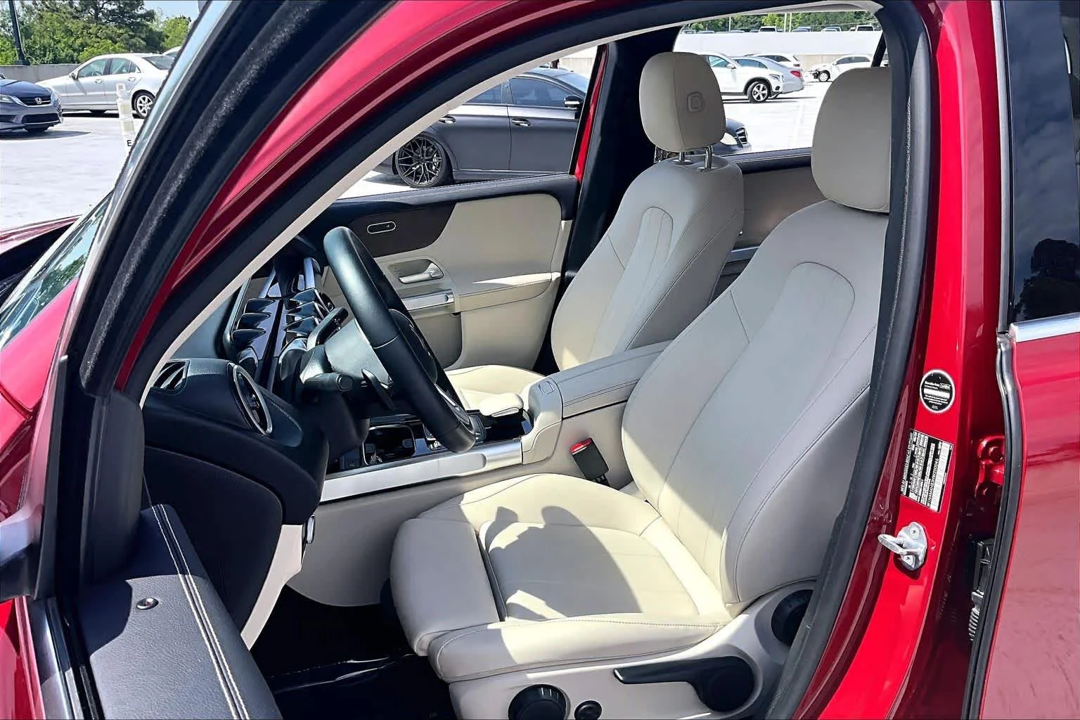 Used 2022 MANUFAKTUR Patagonia Red Metallic Mercedes-Benz GLB 250 image 8
