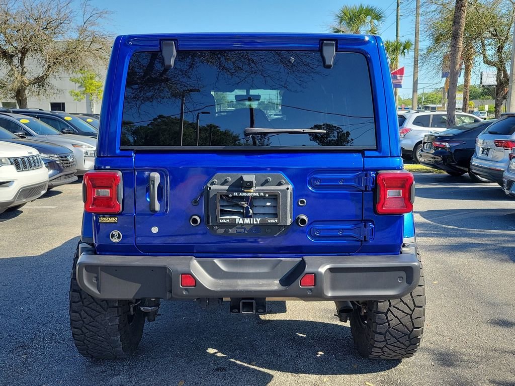 Used 2020 Blue Jeep Unlimited Sahara image 5