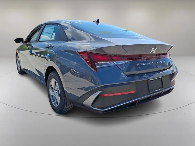 New 2026 Gray Hyundai SE image 5