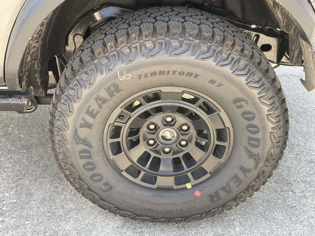 New 2026 Gray Ford Badlands image 9