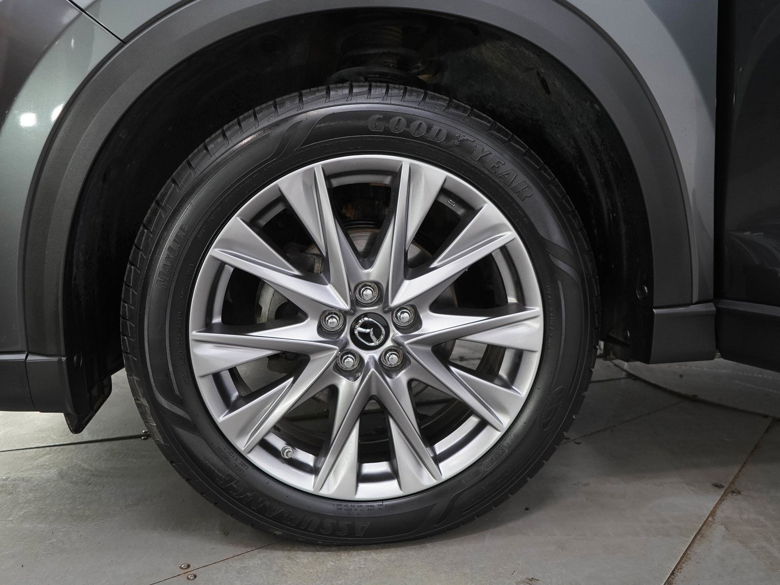 Used 2019 Machine Gray Metallic Mazda Grand Touring image 30