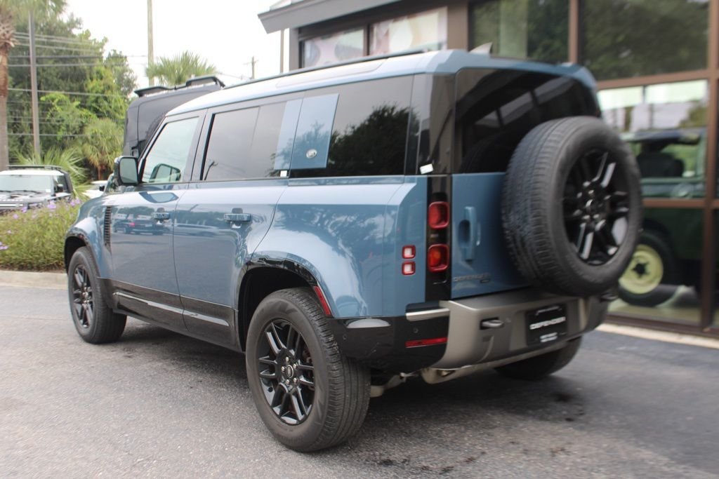 2022 Land Rover Defender X-Dynamic SE - Photo 8