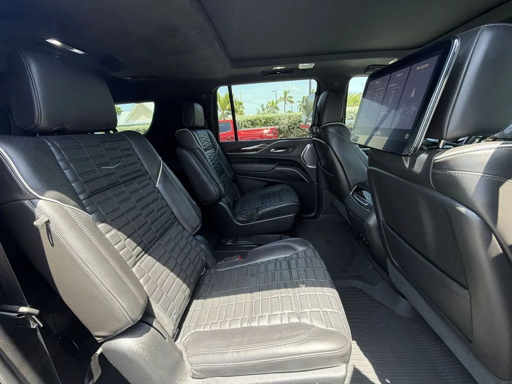 Used 2021 Black Cadillac Sport Platinum image 33