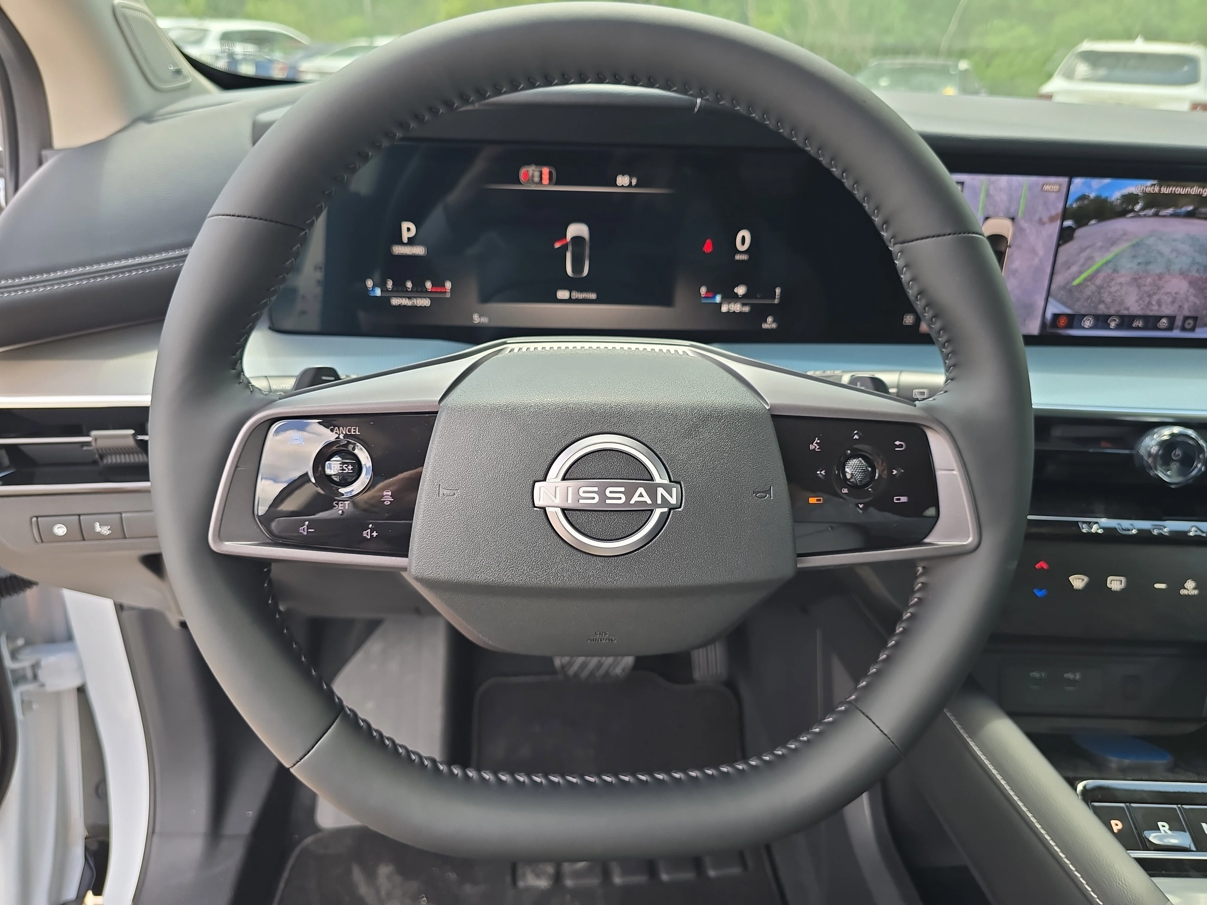 New 2026 Everest White Pearl TriCoat / Super Black Two-tone Nissan Platinum image 30