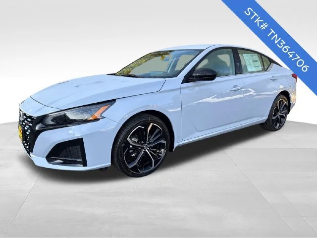 New 2026 Gray Sky Pearl Nissan SR image 3
