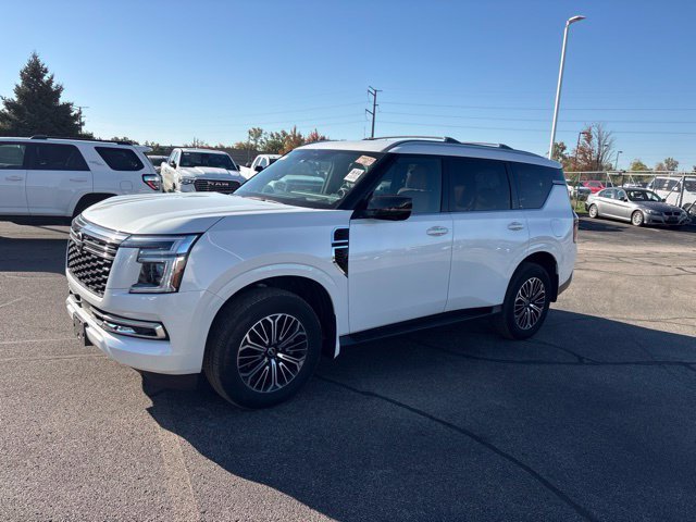 Used 2025 White Nissan SL image 2