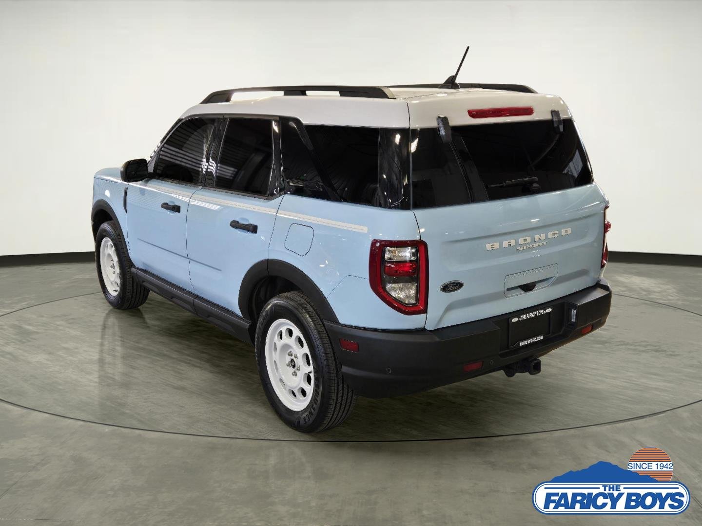 Used 2023 Robins Egg Blue Ford Heritage image 3