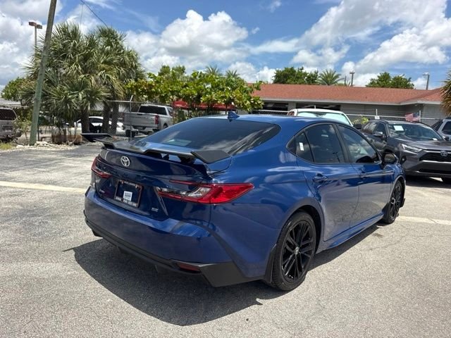 2025 Toyota Camry SE - Photo 12