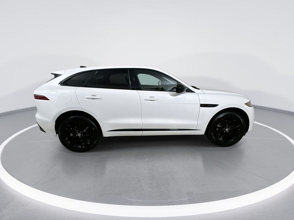 2026 Jaguar F-Pace R-Dynamic S - Photo 9