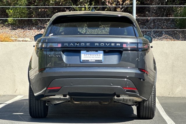 Used 2026 Gray Land Rover Dynamic SE image 4