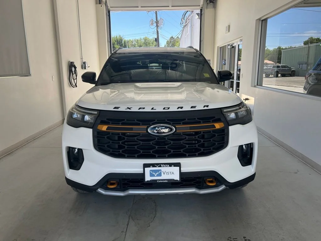 New 2026 Star White Metallic Tri-Coat Ford Tremor® image 2