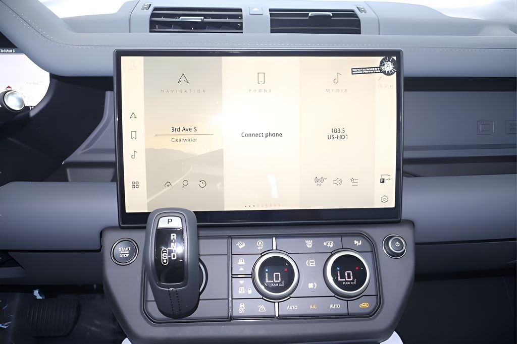 New 2026 Tasman Blue Land Rover S image 23
