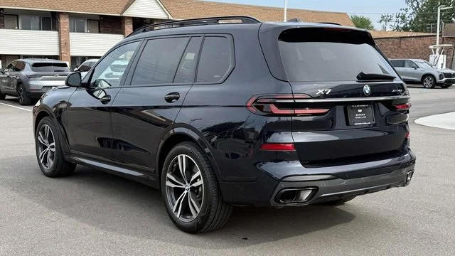 Used 2024 Black BMW xDrive40i image 42