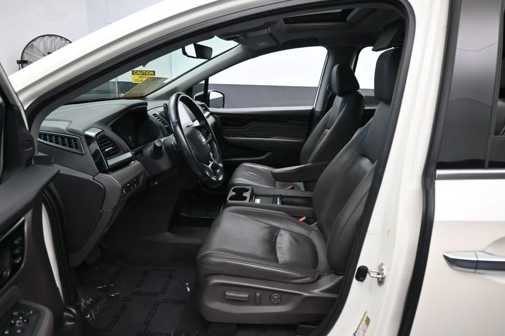 Used 2019 White Honda Elite image 12