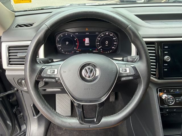 Used 2018 Gray Volkswagen SEL Premium image 26