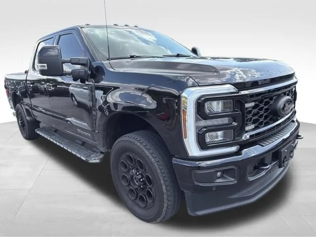 Used 2025 Black Ford Lariat image 2