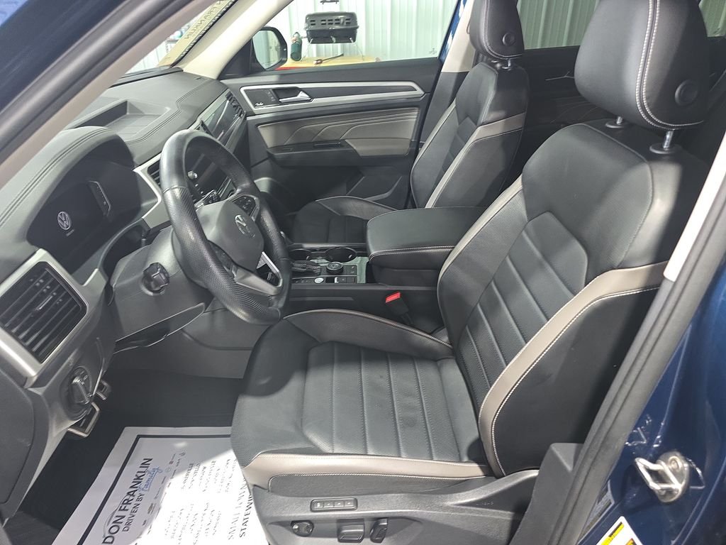 Used 2022 Blue Volkswagen 3.6L V6 SEL Premium R-Line image 13