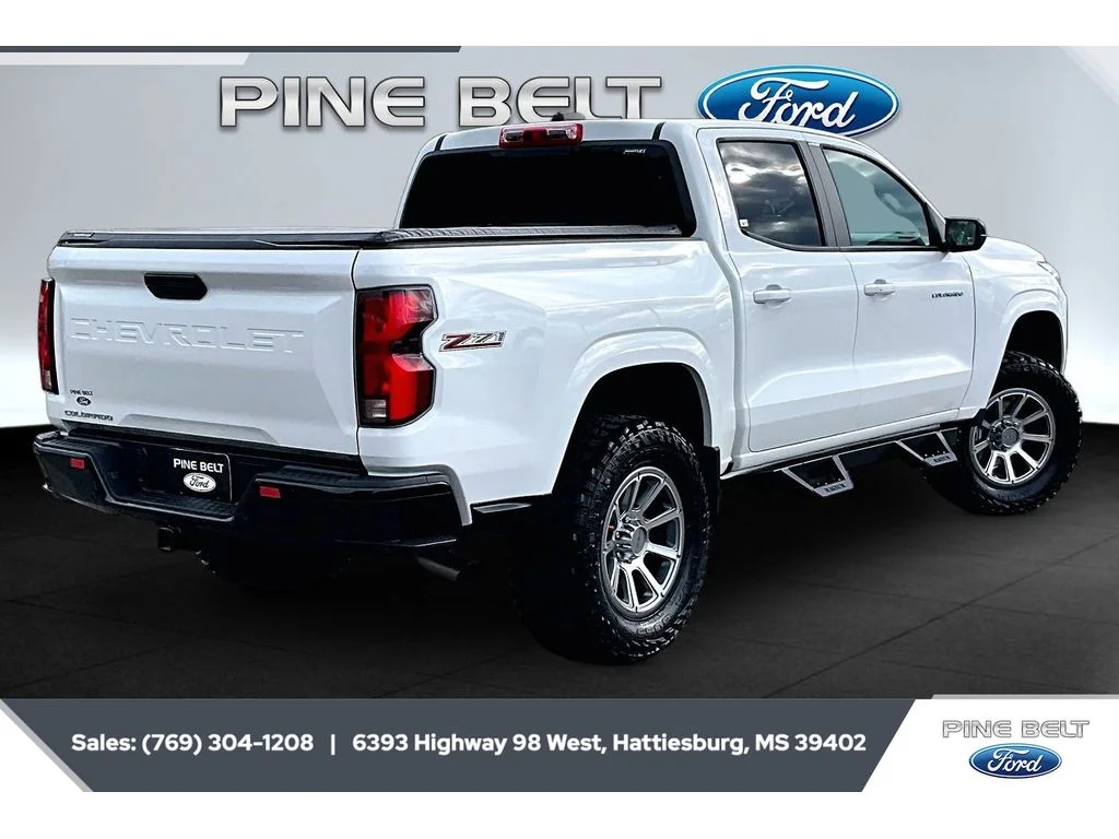 Used 2024 Summit White Chevrolet 4WD Z71 image 11