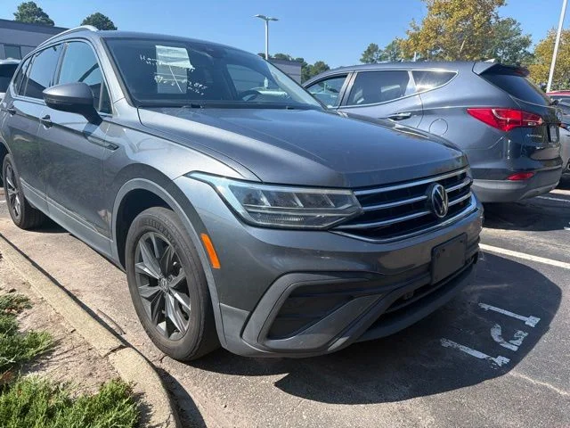 Used 2022 Gray Volkswagen 2.0T SE image 1