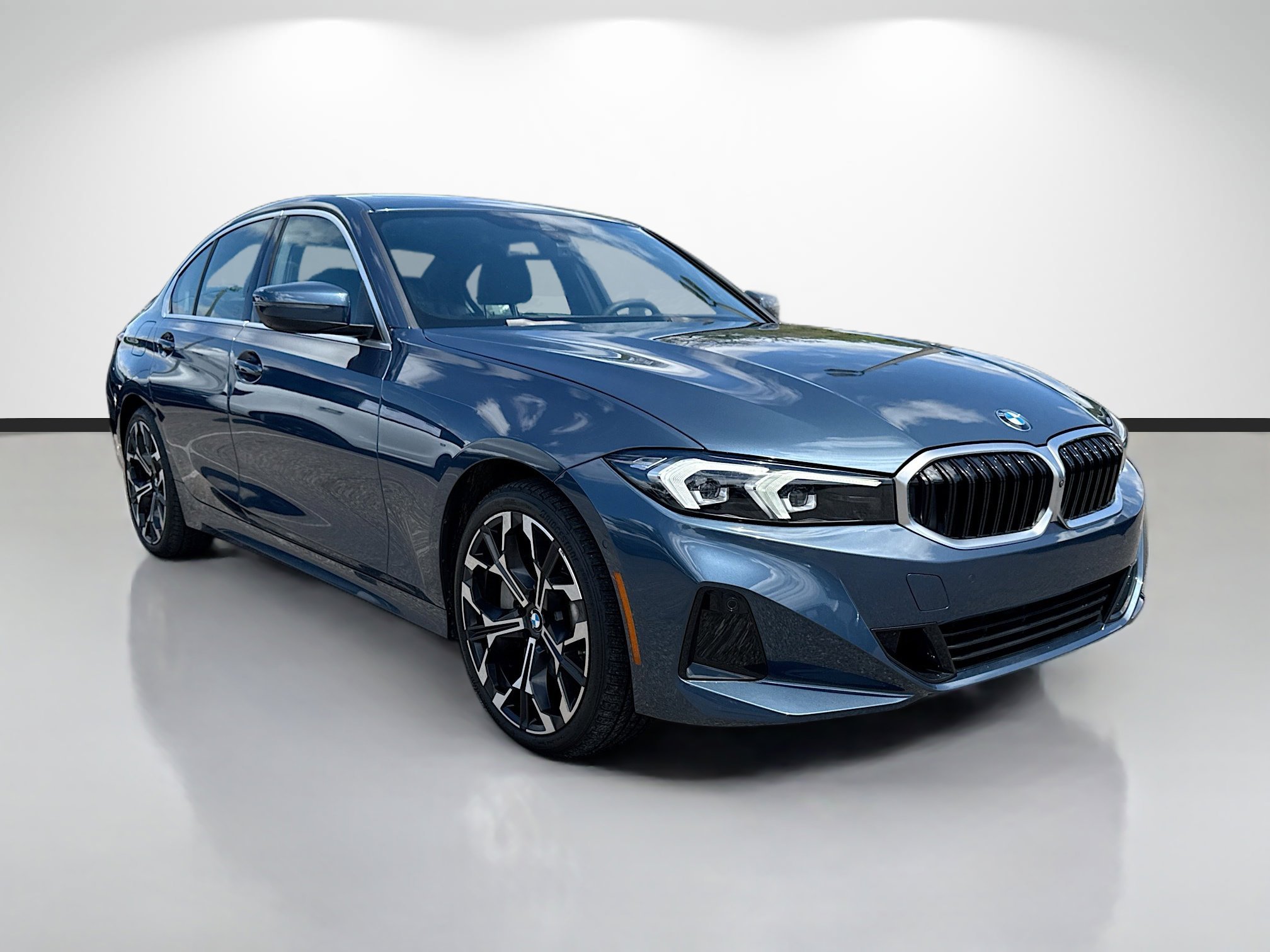 2025 BMW 3 Series 330i