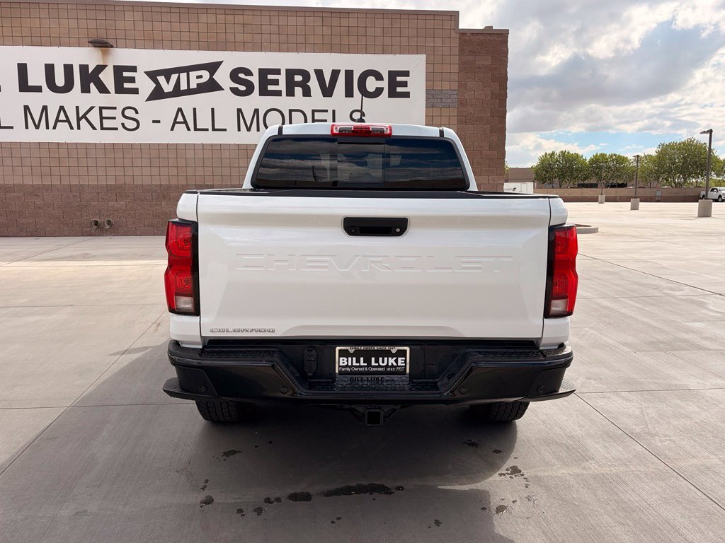 Used 2025 White Chevrolet Z71 image 8