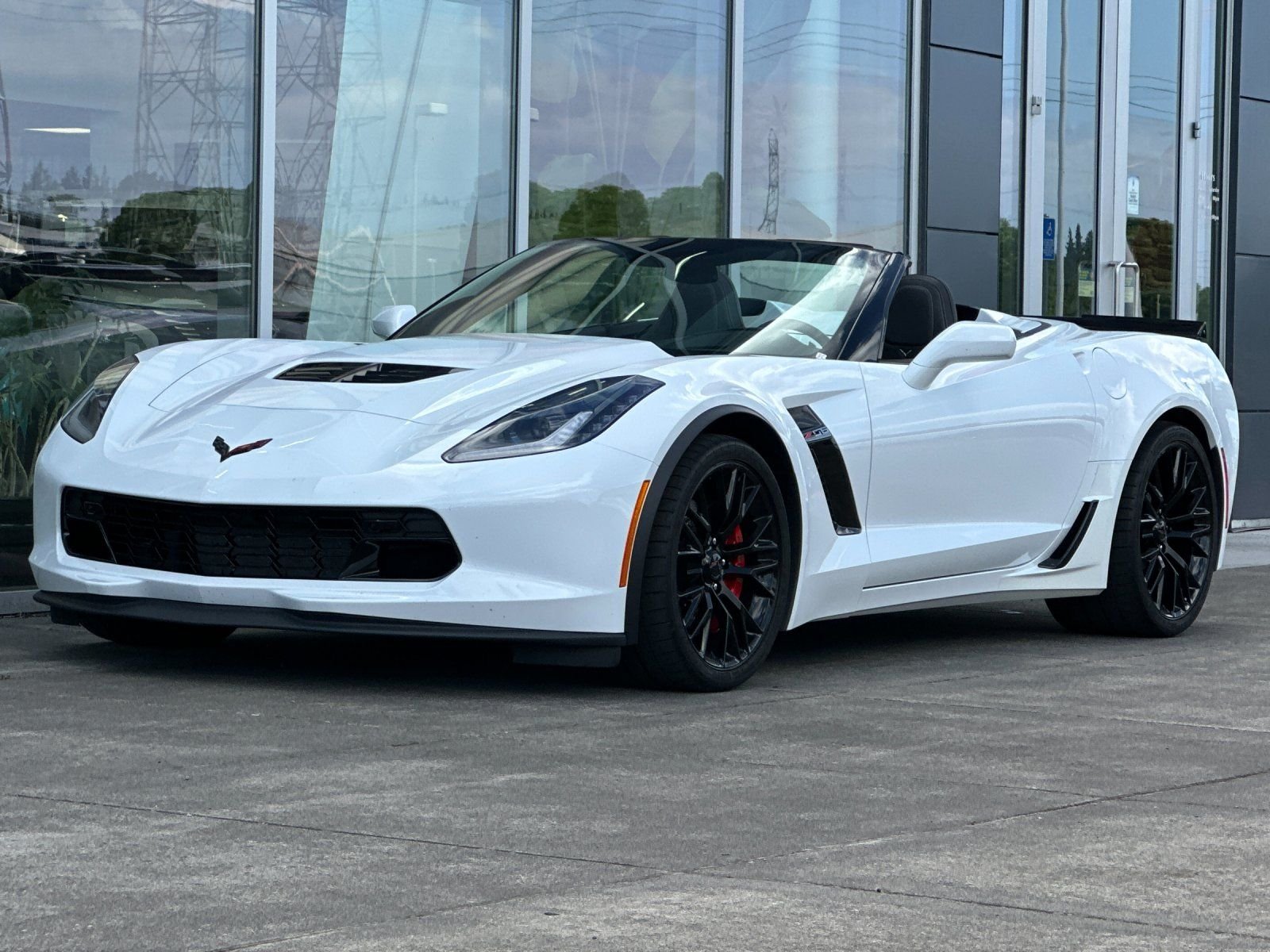 Used 2016 Arctic White Chevrolet Z06 image 7