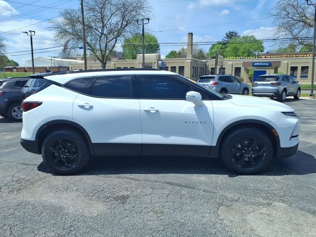 Used 2023 White Chevrolet LT image 3