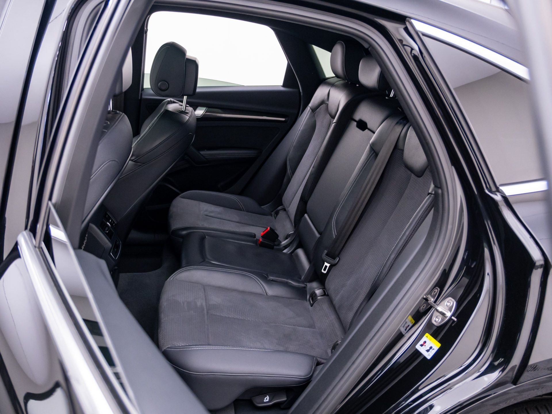 Used 2022 Black Audi Premium Plus image 18