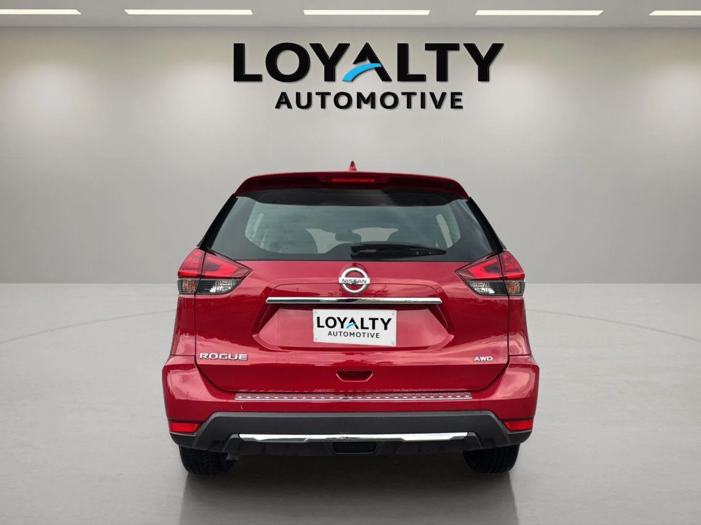 Used 2017 Palatial Ruby Nissan S image 4