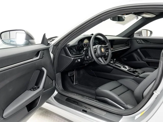 Certified Used 2024  Porsche Carrera T image 7