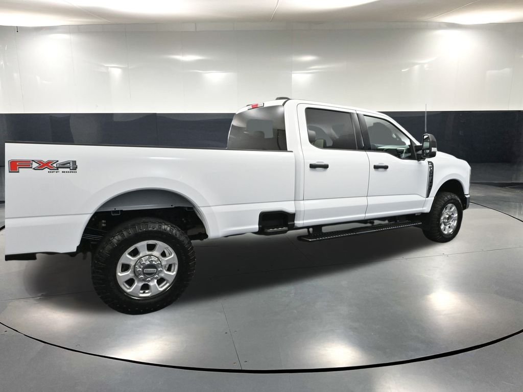 2024 Ford F-350 photo 4