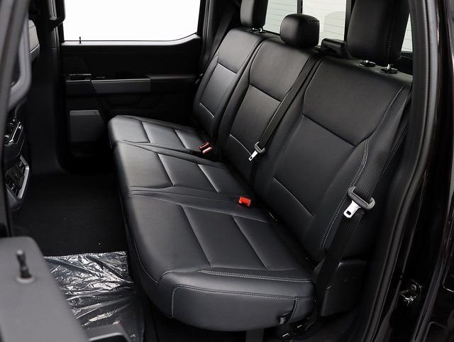 New 2026 Agate Black Metallic Ford XLT image 13