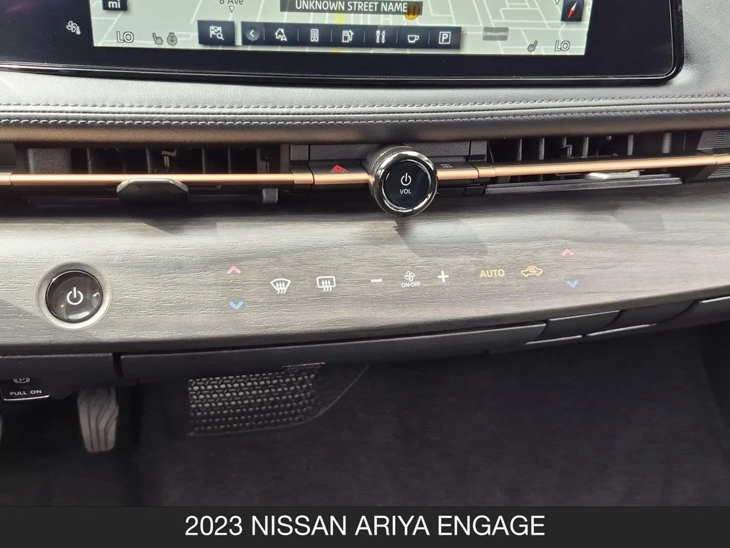 Used 2023 Gray Nissan ENGAGE image 23